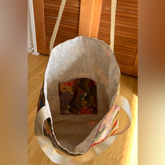 Asian inspired Tote Bag - 14x13x3 - Picture 4 of 4